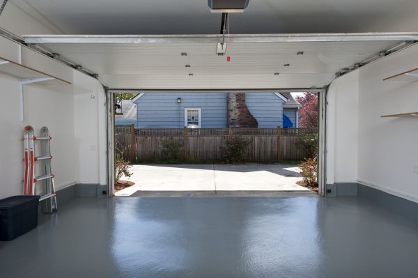 Garage Floor Staining in Akron